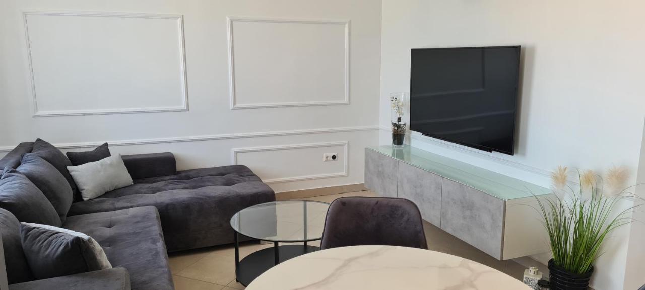 Apartman Moris Malinska Eksteriør bilde