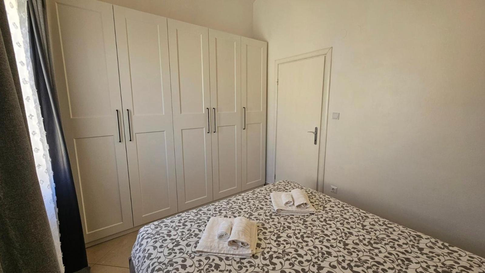 Apartman Moris Malinska Eksteriør bilde